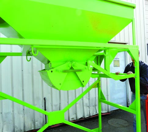 TOLVA DE LLENADO BIG BAG TBP11000 SOBRE ESTRUCTURA 1.220 LITROS - Imagen 2