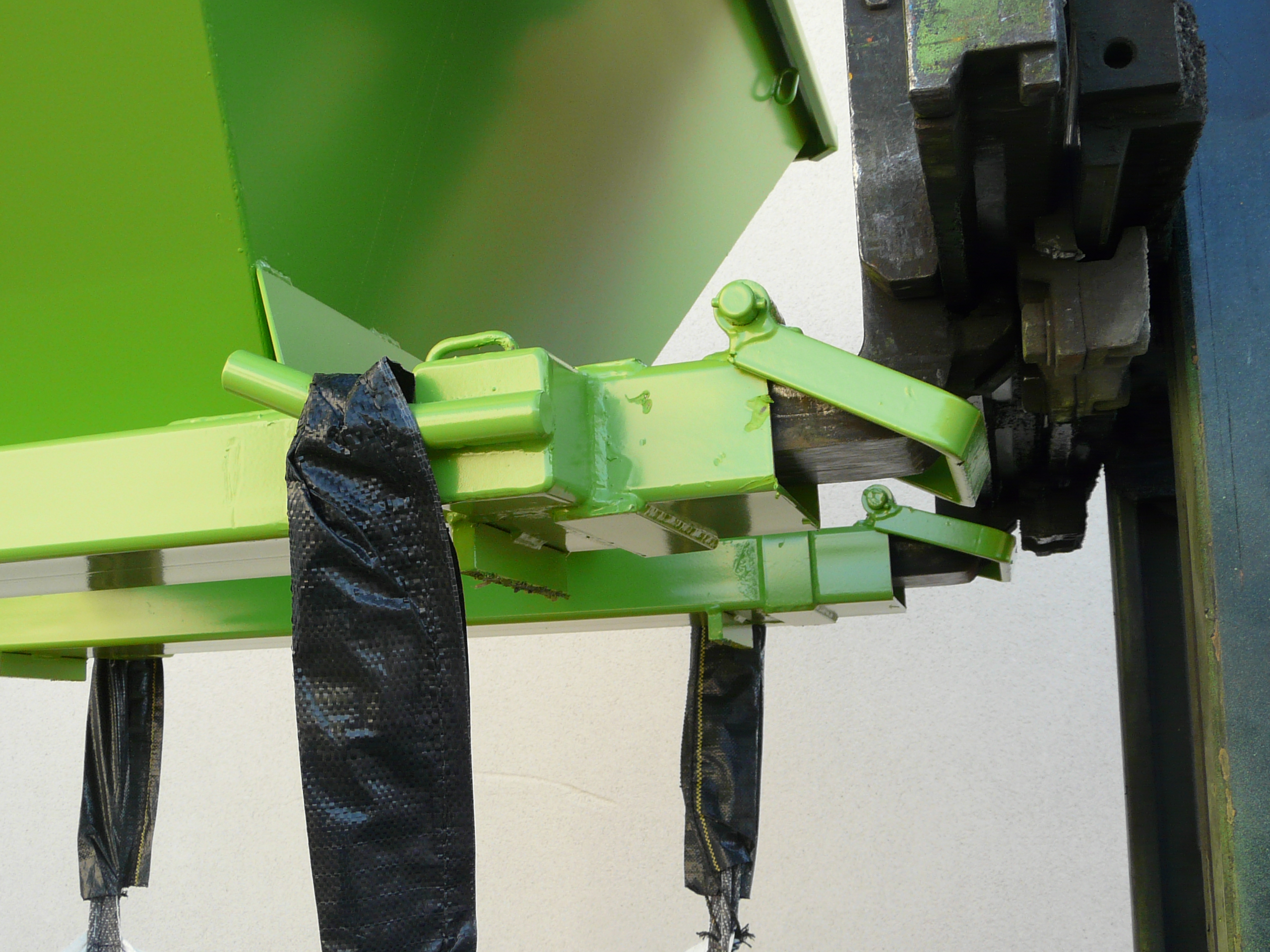 TOLVA DE LLENADO Y ELEVACIÓN BIG BAG TBL 830 LITROS REF TBP28000 - Imagen 3